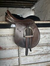 horse saddles 17.5