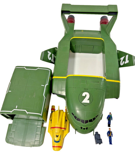 Thunderbirds are supersize - thunderbirds,