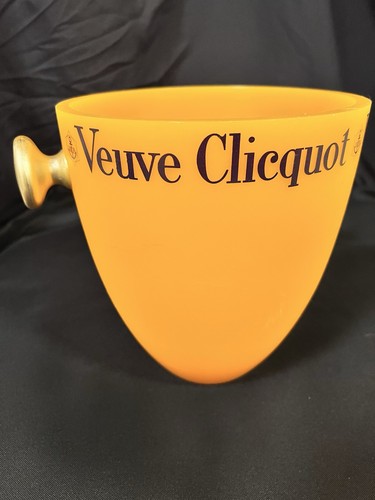 Veuve clicquot french - veuve,