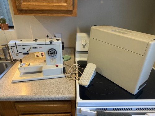 Pfaff 1222e sewing machine - sewing,