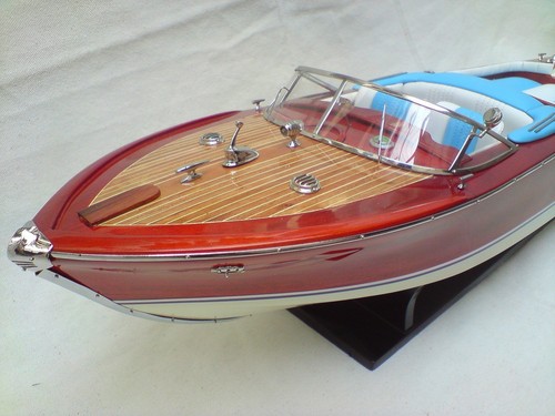 Riva aquarama quality wood - 26",
