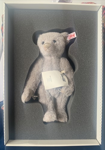 Boxed steiff musical bear - boxed,