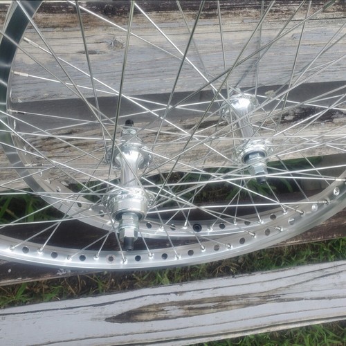 Silver chrome mongoose - 24”,