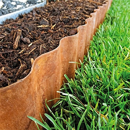 Rusted flexible lawn - lawn, edging