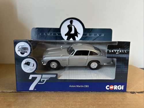 Corgi cc04310 james bond 007 - bond,