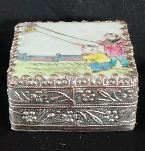 Chinese trinket powder box - chinese, box-