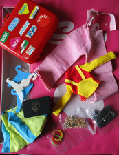 Sindy doll – carry case suit