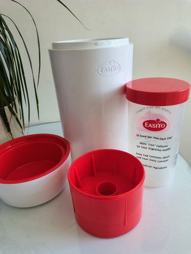 Easiyo yoghurt maker with - yoghurt,