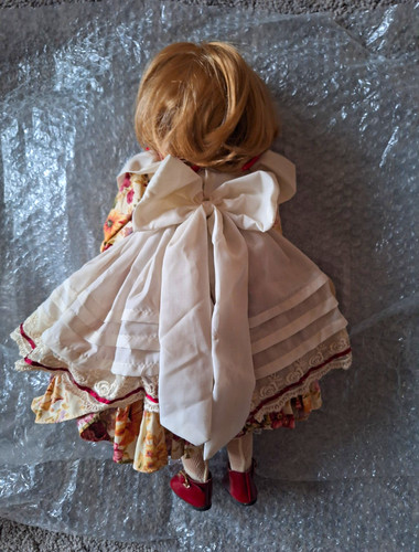 Alberon porcelain girl - alberon,