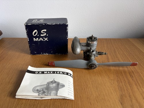 Max model plane glow - 10,