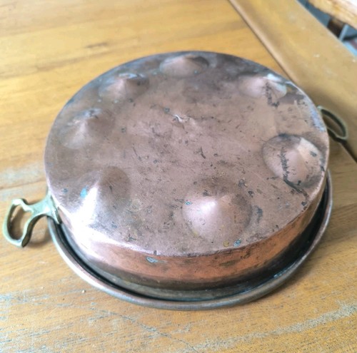 Former copper egg cake - &,