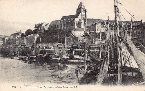 A748 france treport - france, port