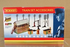 HORNBY R8202 SIGNAL BOX TRACK SIDE HUTS WATER HOSE TRAIN SET ACCESSORY PACK nz