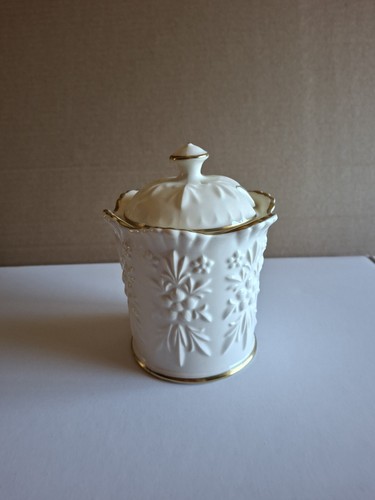 Aynsley camellia lidded jam - camellia,