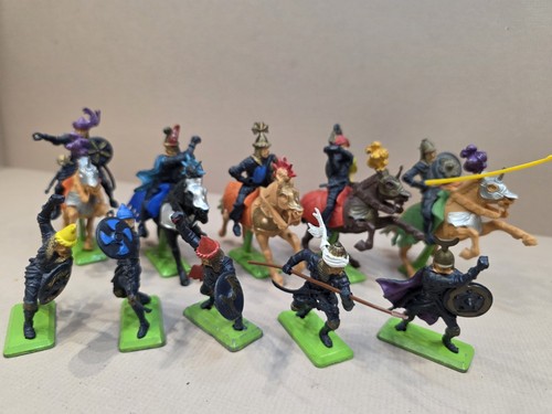 Britains knights saracens - saracens, /