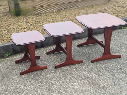 Nest tables plan style - tables,