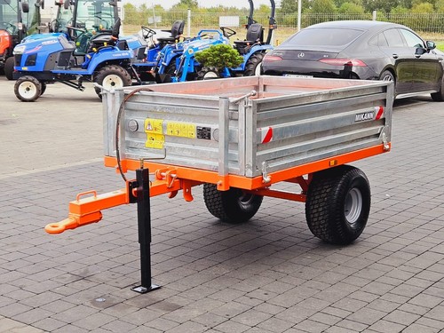 Tipping trailer for - trailer, compact
