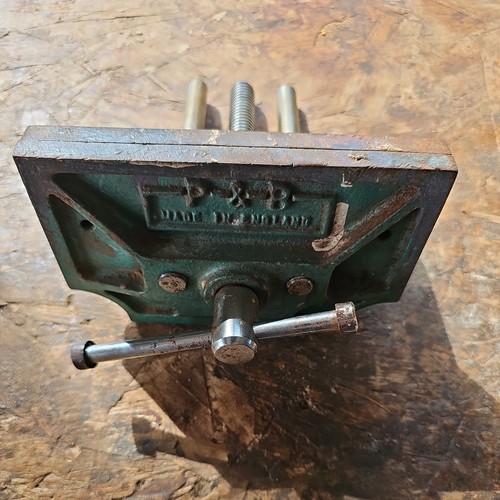 Vintage woodworking vice - vintage,