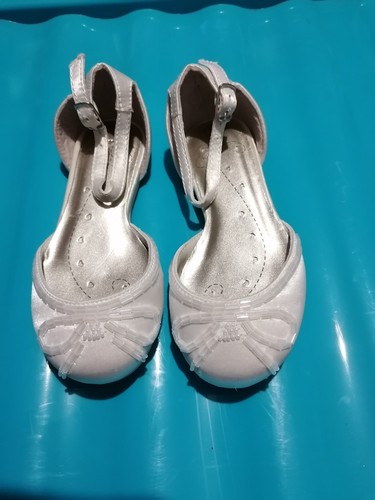 Young girls ivory shoes - ivory, size