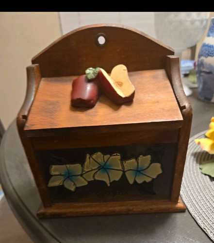 Vintage recipe box - recipe,