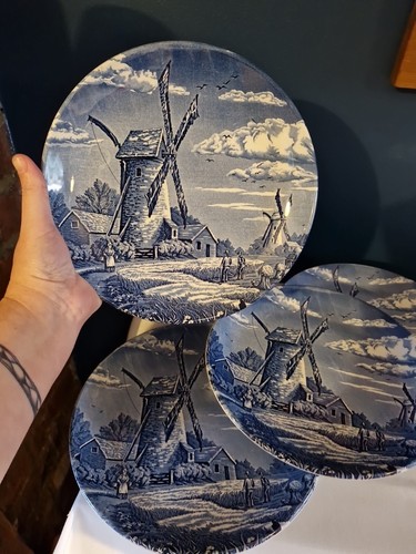 Royal tudor ware windmill - tudor,
