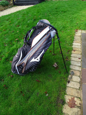 MIZUNO CARRY BAG WITH AUTOMATIC  STAND AND DOUBLE CARRY STRAPS