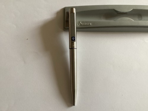 Parker ball point pen - 25,