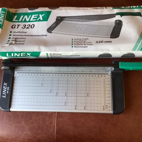 Paper cutter guillotine - paper,