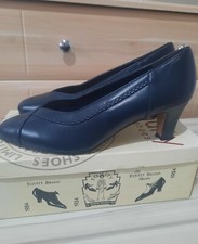 LADIES EQUITY GENUINE LEATHER