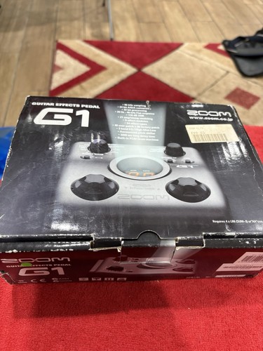 Zoom guitar effects pedal - guitar,