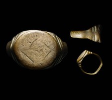 Knight Templar Bronze Signet Shield Ring Jerusalem Antiquity, 12th–13th c. AD