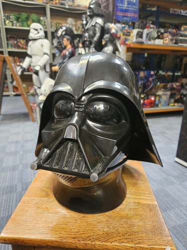 Rare vintage 1998 lucasfilm - *rare,