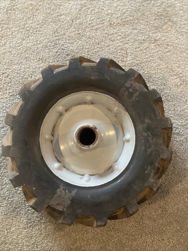 Hard rubber garden tire - 10,