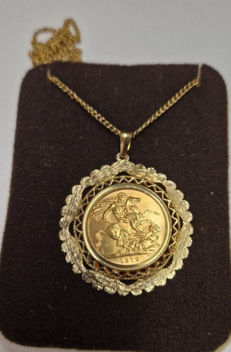 1979 full sovereign 9ct - full, in