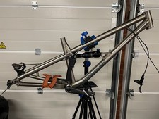 Kingdom El Pugilist titanium