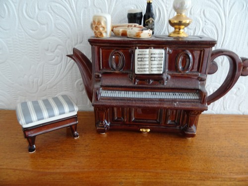 Vintage swineside teapottery - vintage,