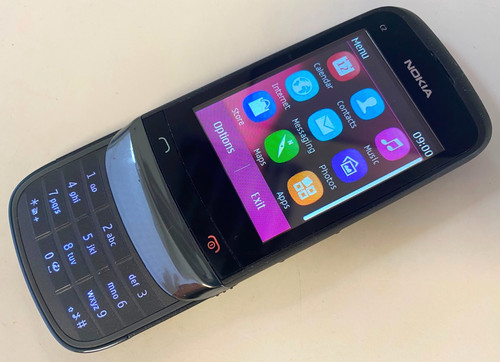 Nokia touch and type - c2-02,
