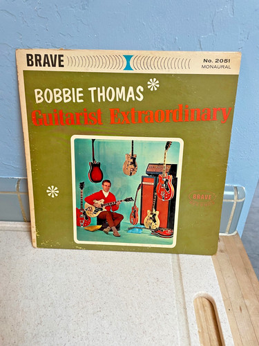 Bobbie thomas guitarist - thomas,