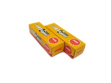 NGK Spark Plug x 2 For Suzuki