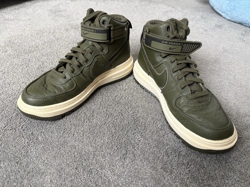 Olive green nike goretex high - green,