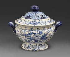 A Blue & White Earthenware