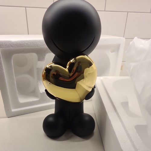 Doug hyde sculpture one love - doug, love"