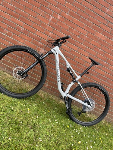 Specialized mountain bike - specialized, full