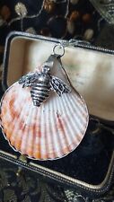 Vintage 1990-s 925 Silver Large Scallop Shell Bee Pendant on 18 inch Chain.