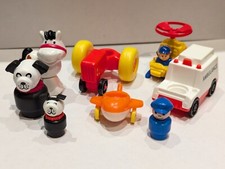 VINTAGE FISHER-PRICE LITTLE PEOPLE LOT OF 8 FIGURES & VEHICLES