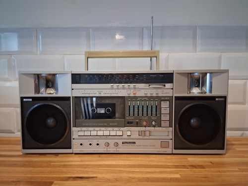 Vintage technics radio - vintage,