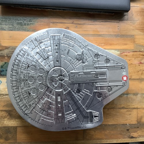 Star wars millenium falcon - star,