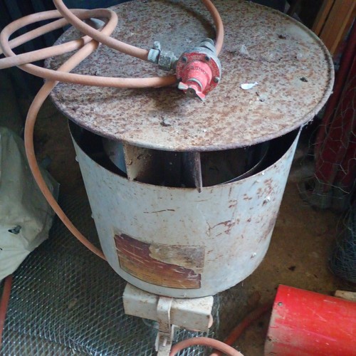 Vintage gas bullfinch space - gas,