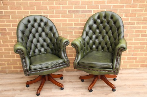 Pair executive chesterfield - of,