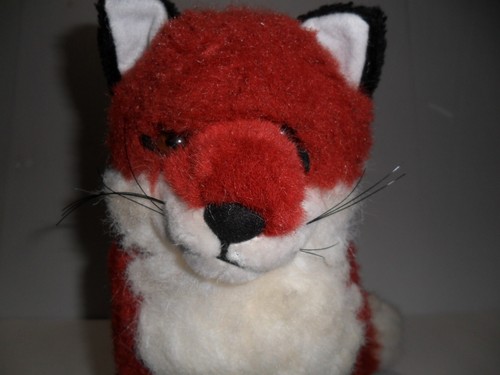 Red white plushe - white,